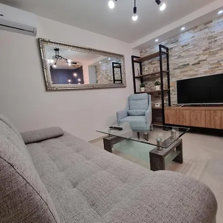 M Lux Apartment
